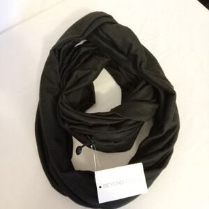 Infinity scarf dark gray by BEYOND YOGA